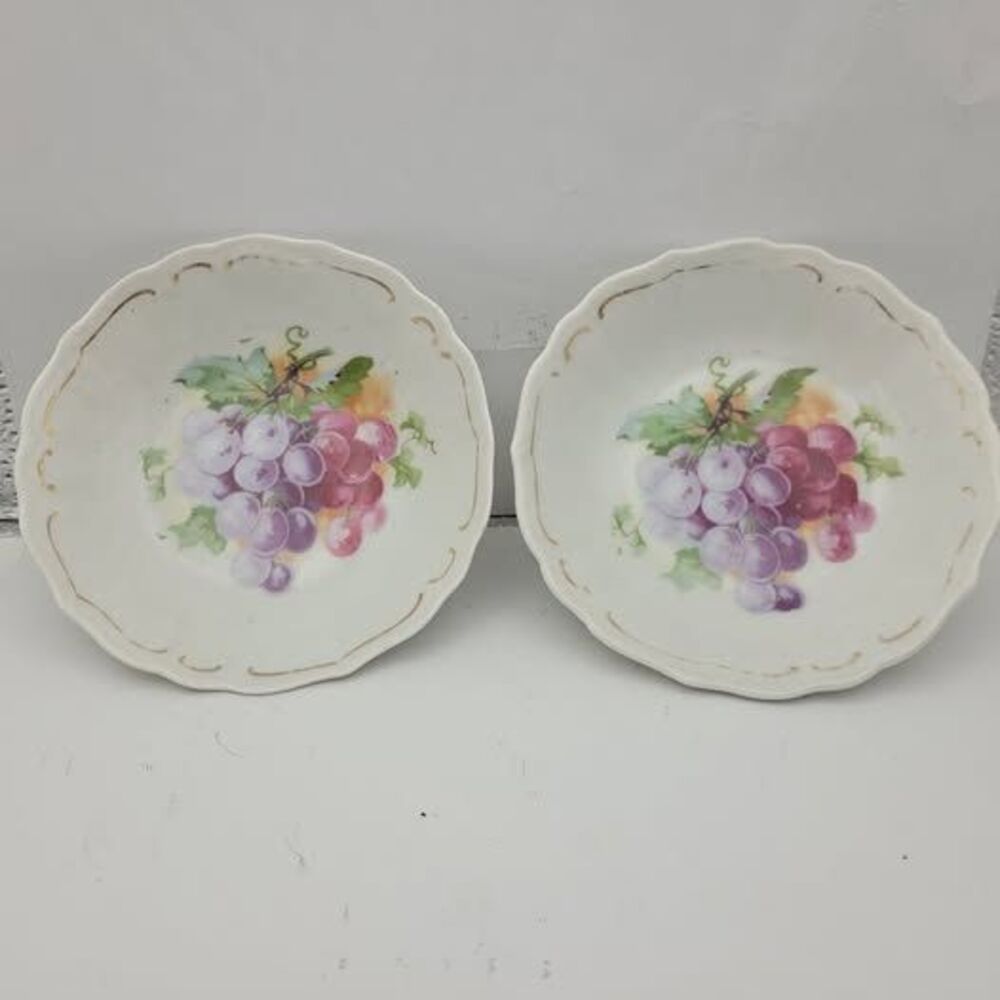 Vintage Grape Motif Ceramic Serving Bowl and Small Bowls Set